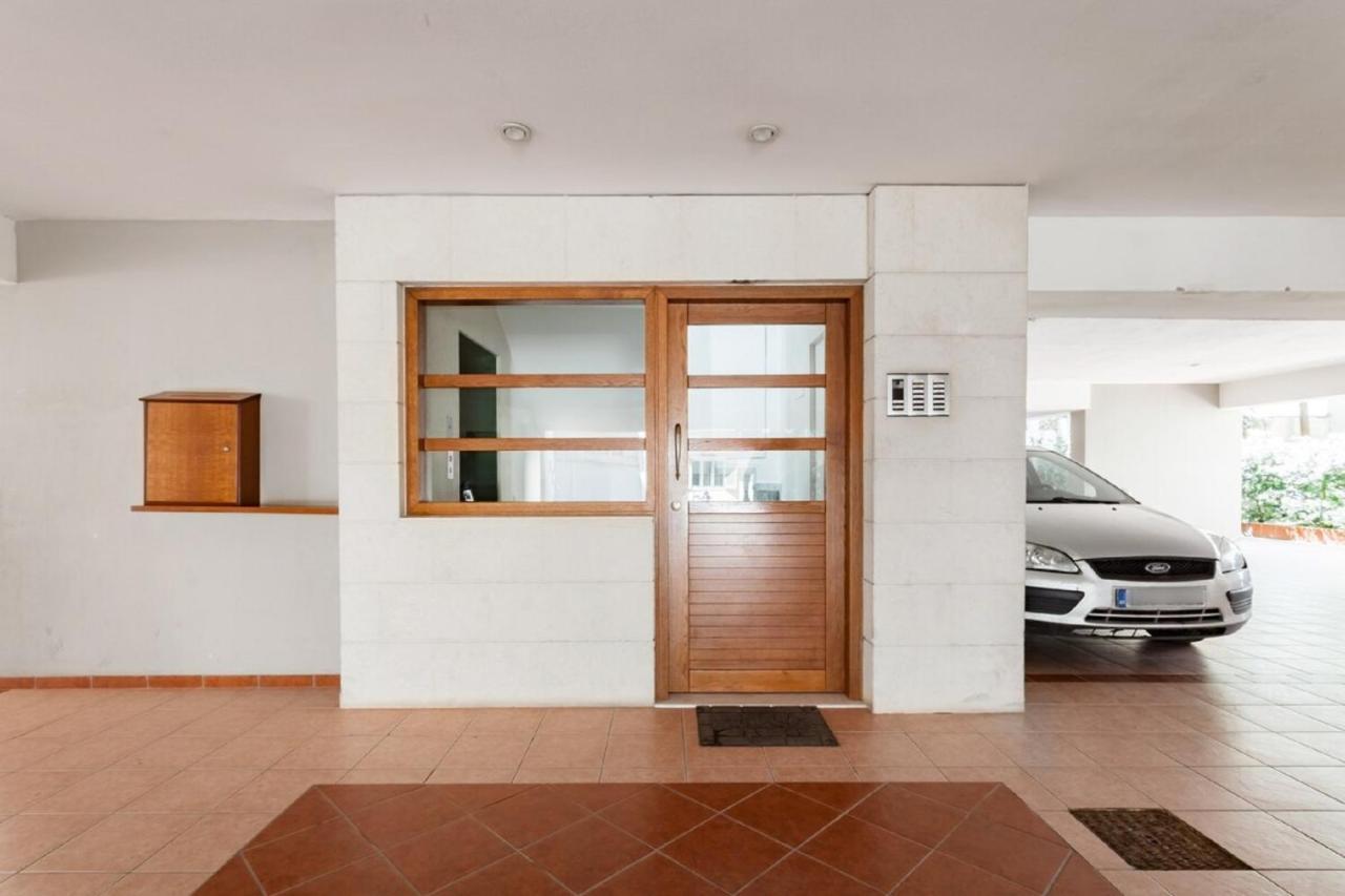 Cozy Spacious Apartment In The Heart Of Heraklion Exterior photo